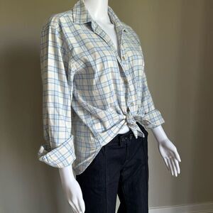 Uniqlo Blue and White Plaid Button Down Shirt
